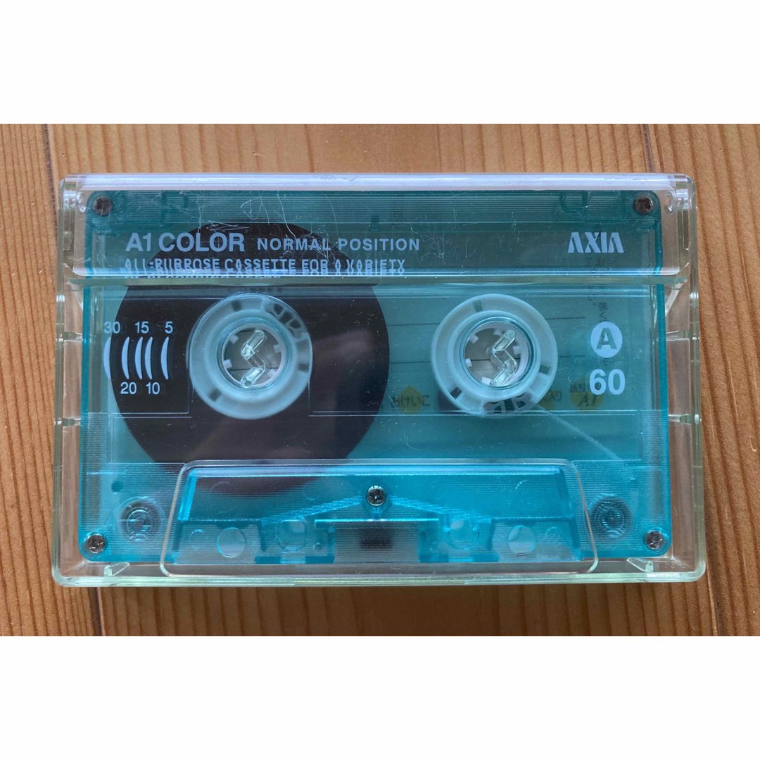 カセットテープ 4本セットの通販 by ラララララクマ's shop｜ラクマ