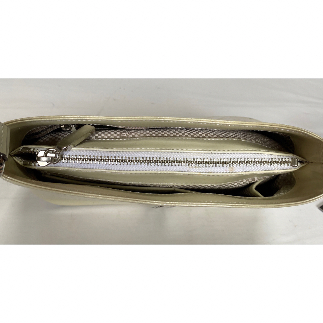 WAKO】ワコウ 銀座和光 パテントレザー ライトベージュ ワンハンドル