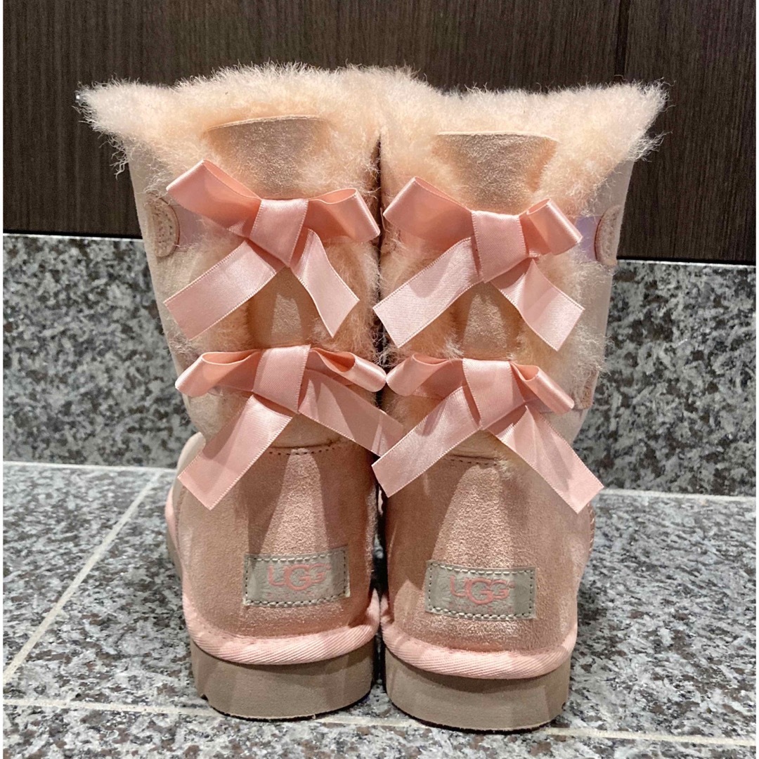 UGG - UGG ムートンブーツ ピンク リボンの通販 by mami's shop｜アグ