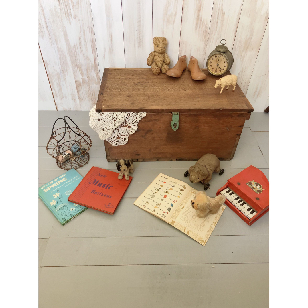 アンティーク 蓋付き 木箱 おもちゃ箱 ローテーブルの通販 by リン's