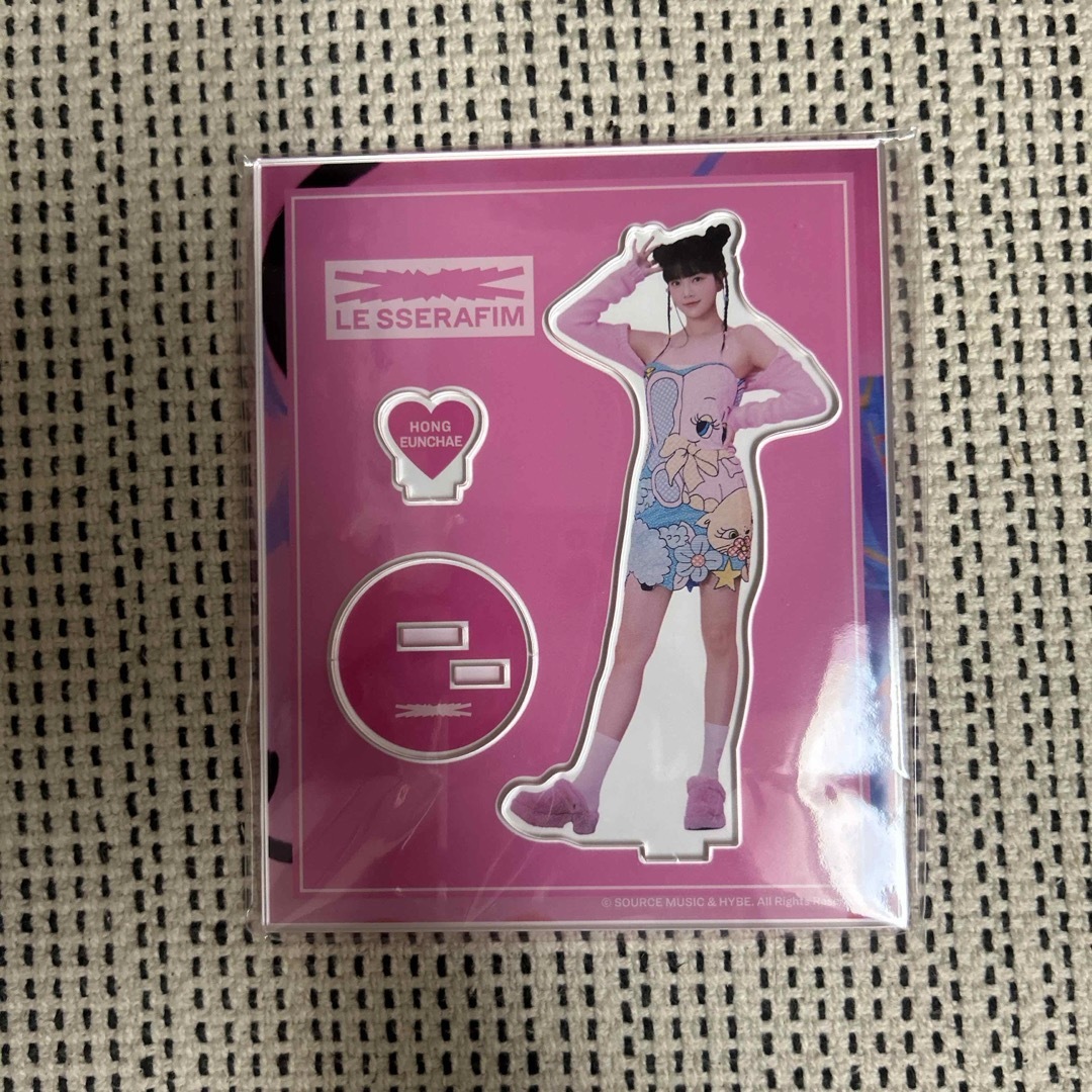 LE SSERAFIM - LE SSERAFIM ウンチェ アクリルスタンドの通販 by ooo's