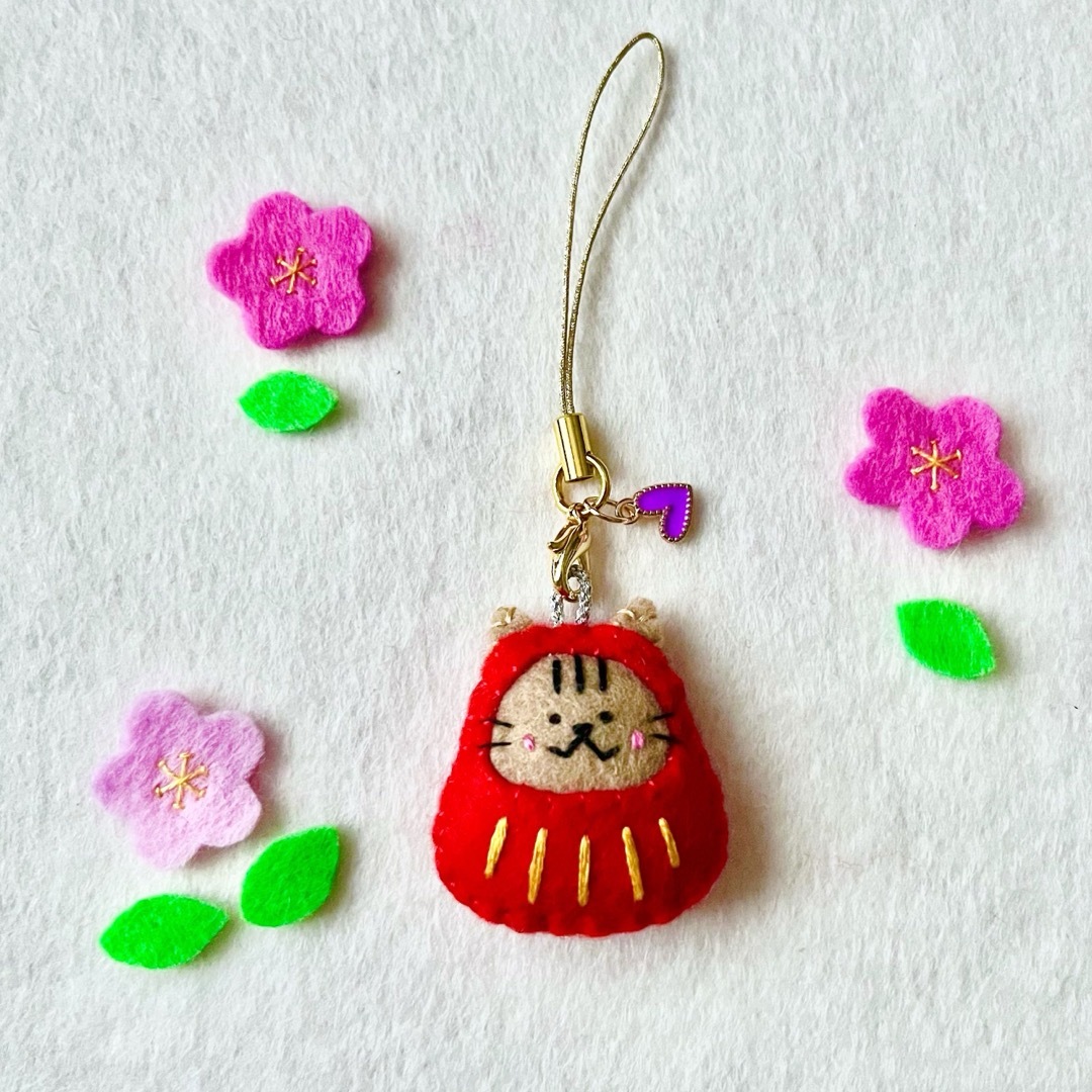 😸ねこだるま お守り フェルト ストラップの通販 by Karina's shop｜ラクマ