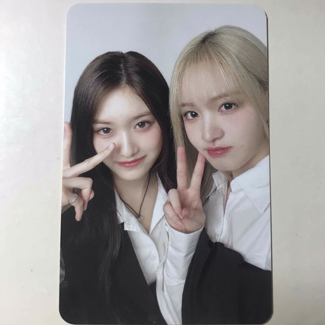 IVE ワルツ トレカ イソ・リズの通販 by よう｜ラクマ