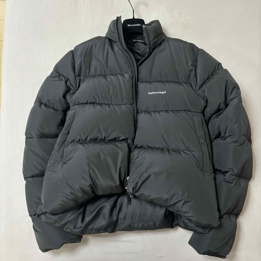 BALENCIAGA - 本日限定！最終値下げ！BALENCIAGA Cシェイプ ダウン