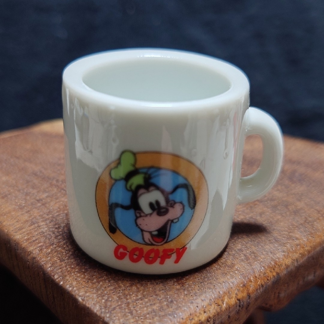 Disney - ディズニーキャラクター ミニマグカップ グーフィー 陶器
