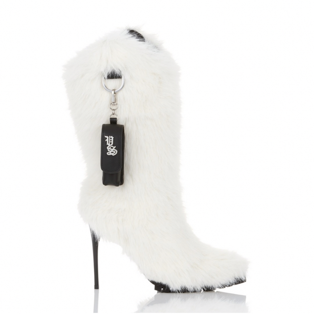 Yellow boots - YELLO ファーブーツの通販 by Momo.SHOP♡｜イエロー