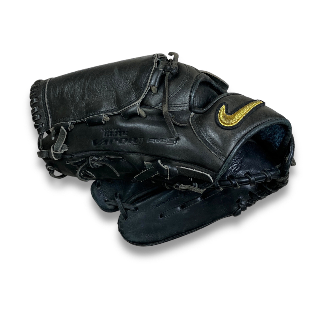 ナイキ硬式グローブ左投げ ☆ NIKE ナイキ 未使用 ピッチャー用 格安