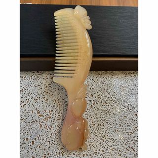 D-094天然 高品質 羊角 うさぎ 手彫り 頭皮マッサージ櫛くし 健康を