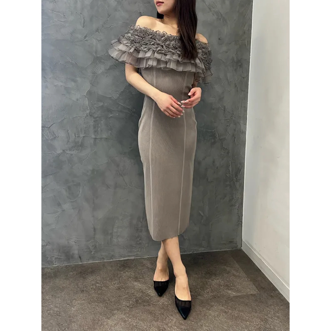 eimy istoire - デコレーションフリルオフショルニットワンピース eimy