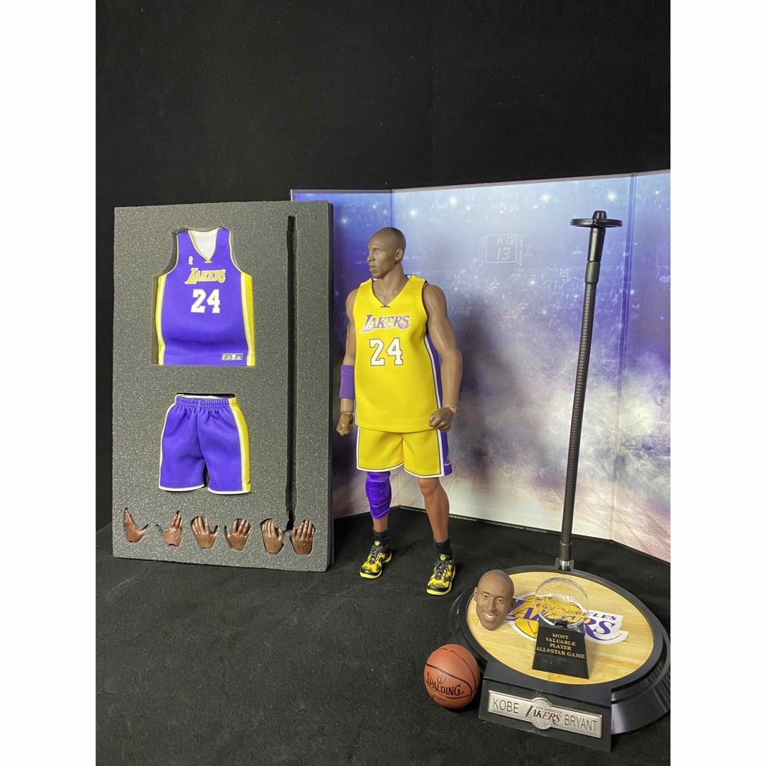 NBA Kobe コービー・ブライアントのフィギュア 1/6 新品未開封の通販