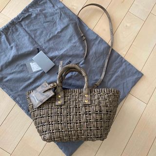 BALENCIAGA（かごバッグ/ストローバッグ）のフリマアイテム一覧