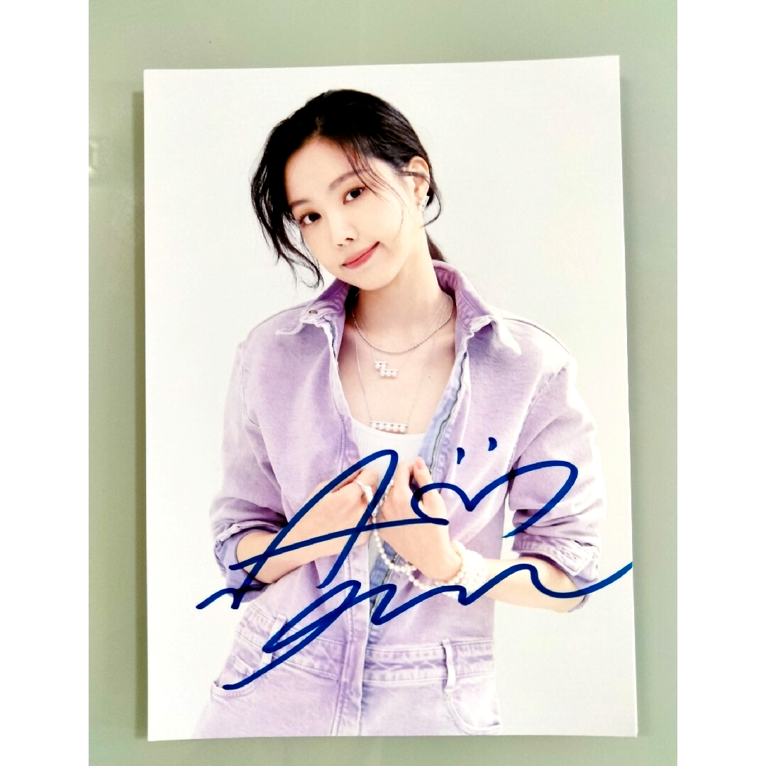 ソン・ナウン直筆サイン入り2Lサイズ写真… Son Na-eun…Apink…の通販 by