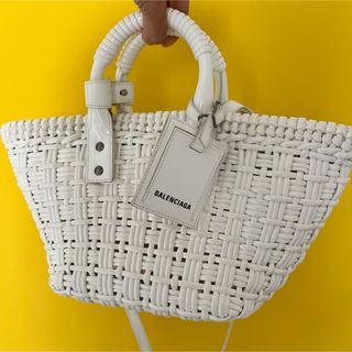 BALENCIAGA（かごバッグ/ストローバッグ）のフリマアイテム一覧