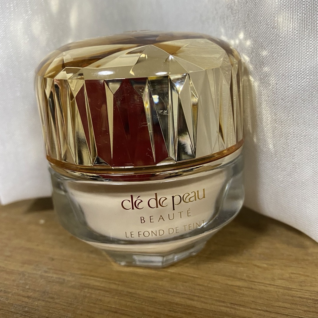 クレドポーボーテ ル・フォンドゥタンn オークル10