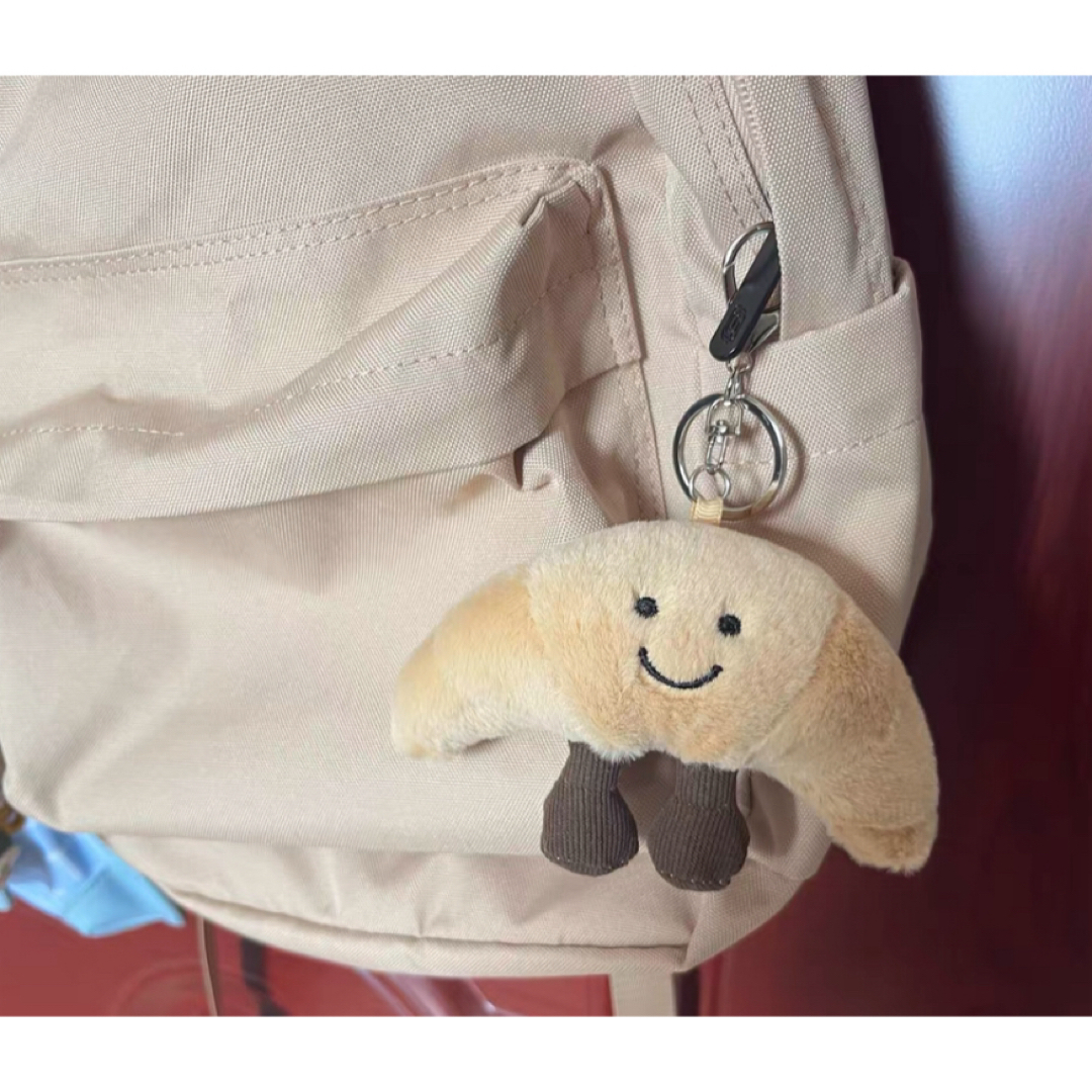 新品未使用 可愛いクロワッサンキーホルダー バッグチャーム ジェリー