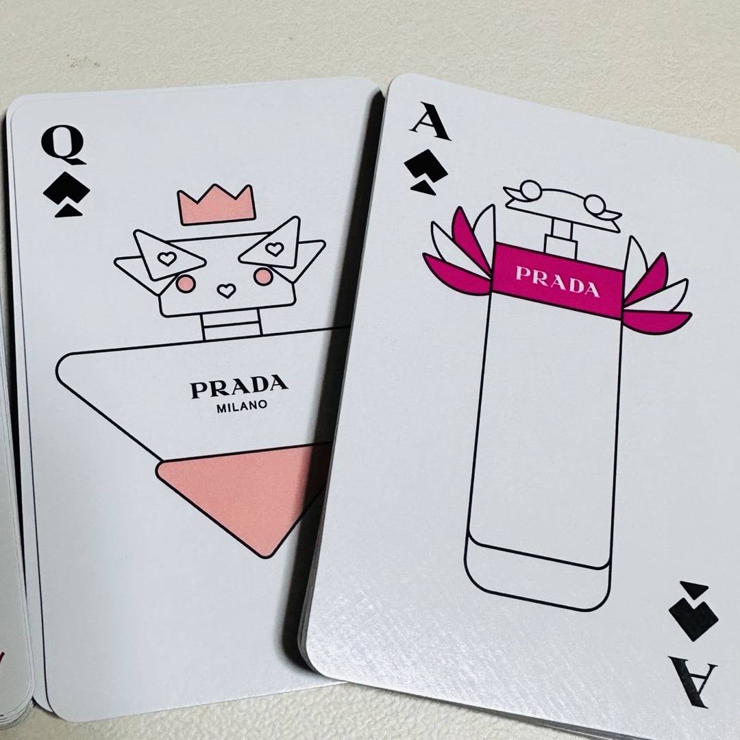 PRADA - プラダ/トランプの通販 by Ryu☆｜プラダならラクマ