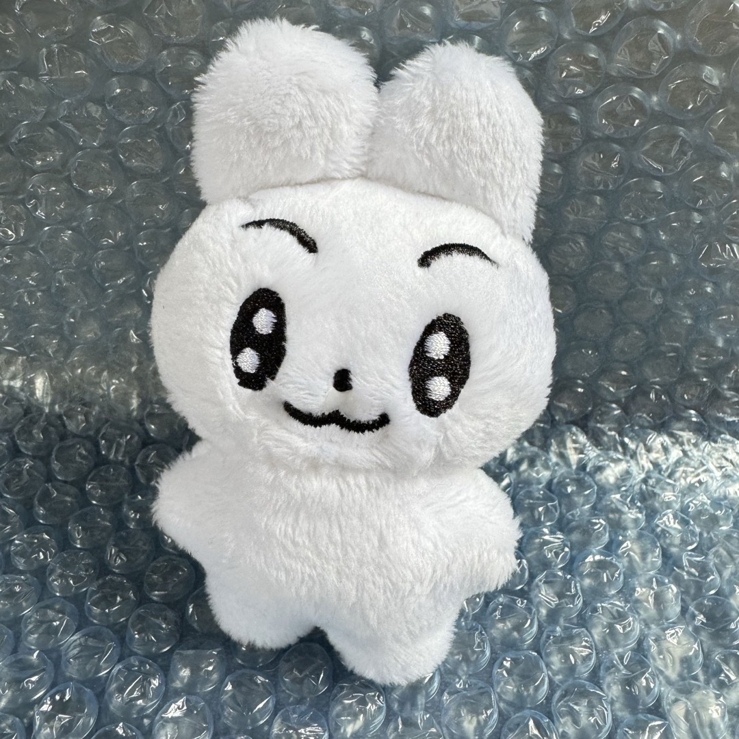 TXT ぬいぐるみ うさぎ スビン ポバトゥ の通販 by Moon｜ラクマ