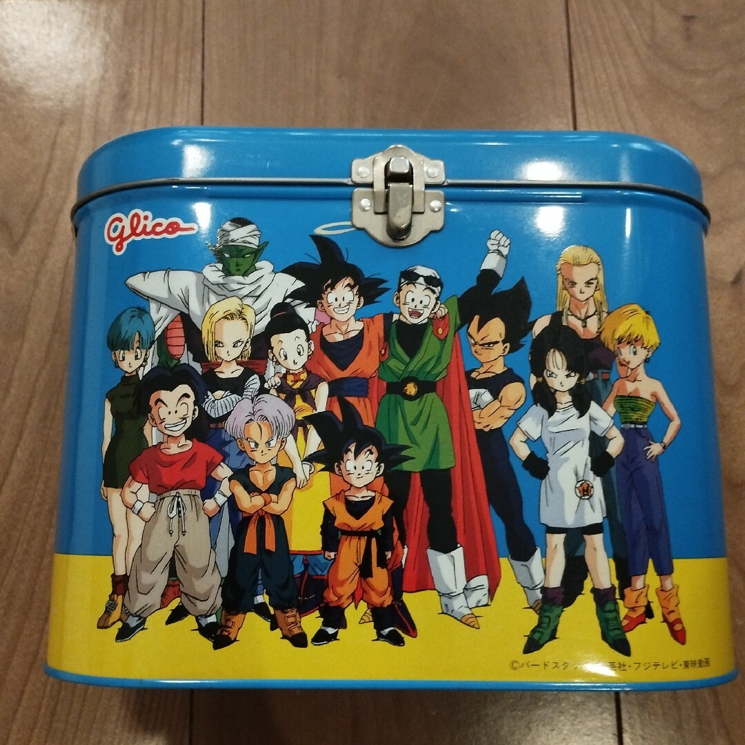 ドラゴンボール レア 30年前の缶ケース