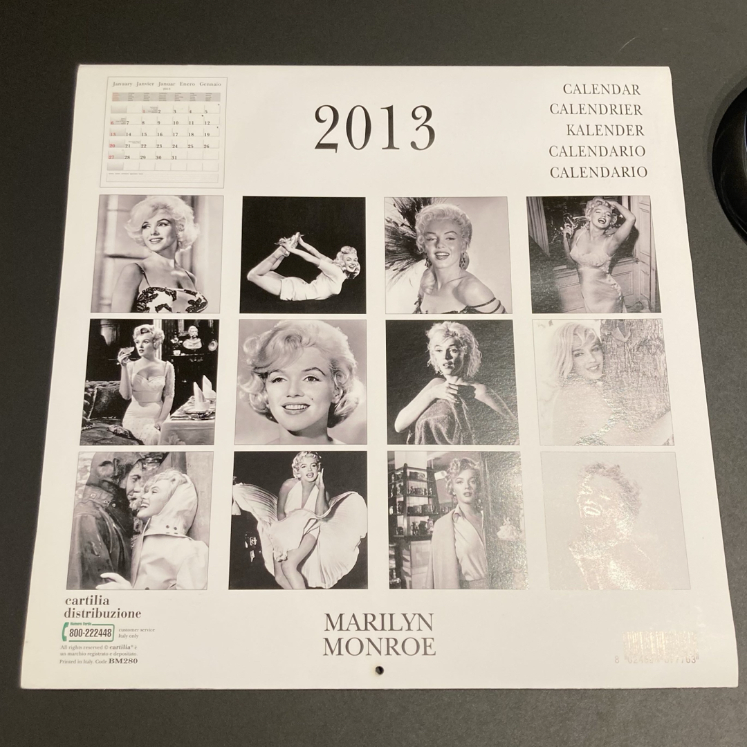 激レア・早い者勝ち》2013年版 マリリンモンローカレンダー 写真集の