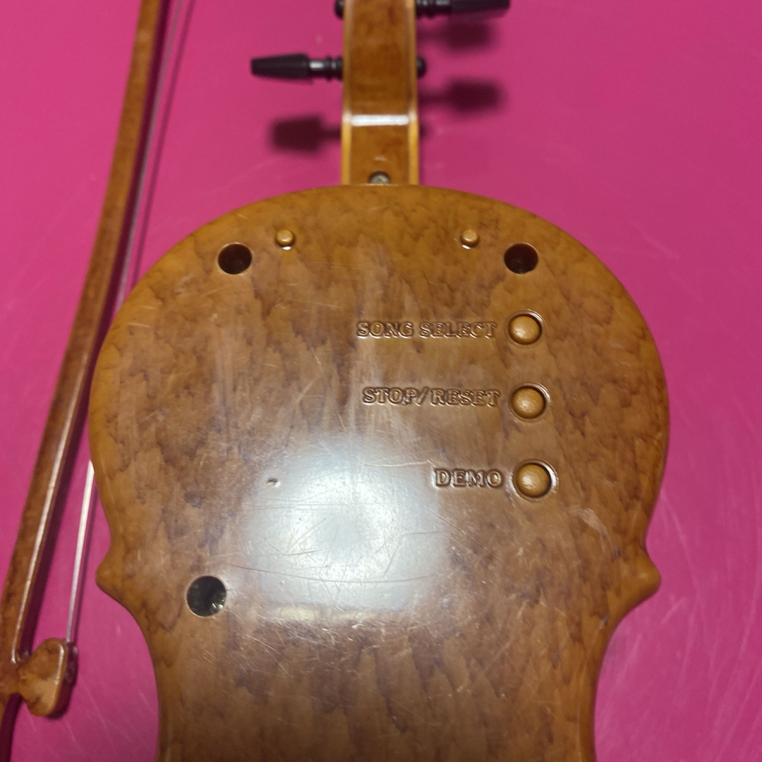 サンリオ - ハローキティ. エンジェル ミニバイオリンの通販 by‬