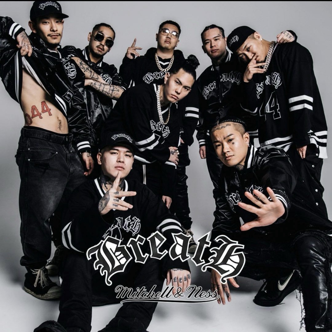 Mitchell & Ness - BADHOP BREATH×MITCHELL&NESS SATIN JACKETの通販