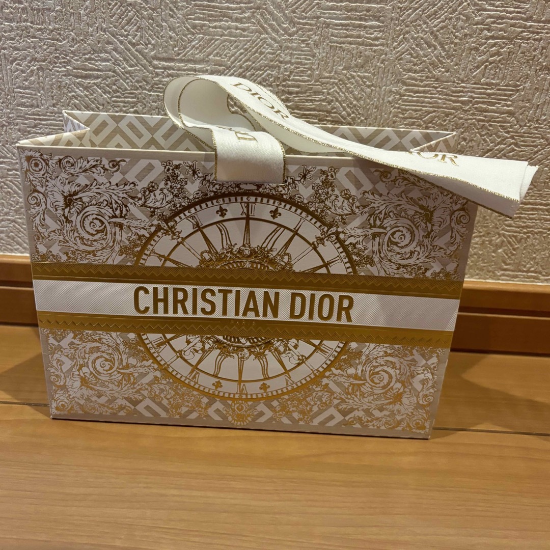 Christian Dior - Dior ホリデー 限定 ギフト ボックス 2024の通販 by
