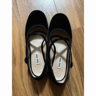 MIU MIU（バレエシューズ）のフリマアイテム一覧