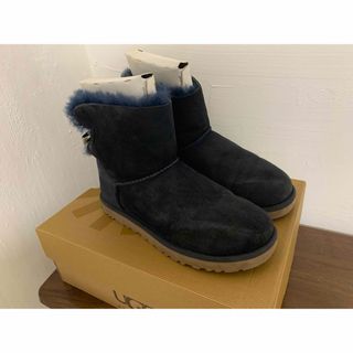 UGG（ブーツ ・ ブルー・ネイビー/青色系）のフリマアイテム一覧
