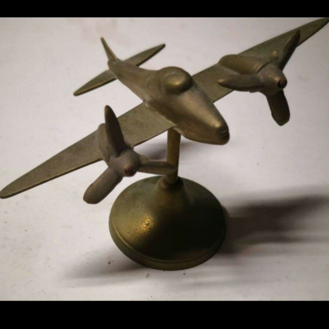 真鍮でできた飛行機 昭和 アンティーク 真鍮でできた飛行機 昭和