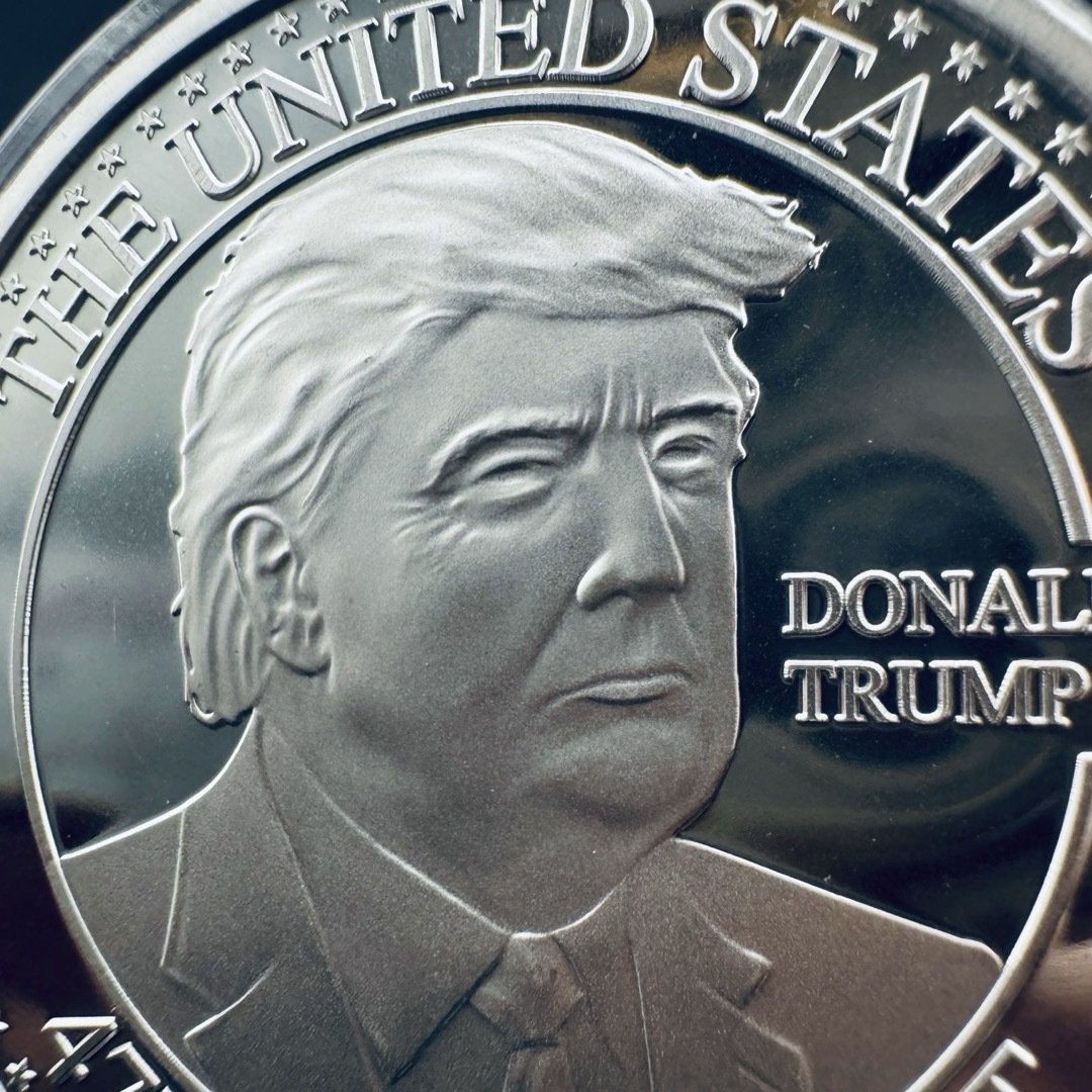両面主役】 銀貨 トランプさん 大統領就任 1オンス 純銀 コイン