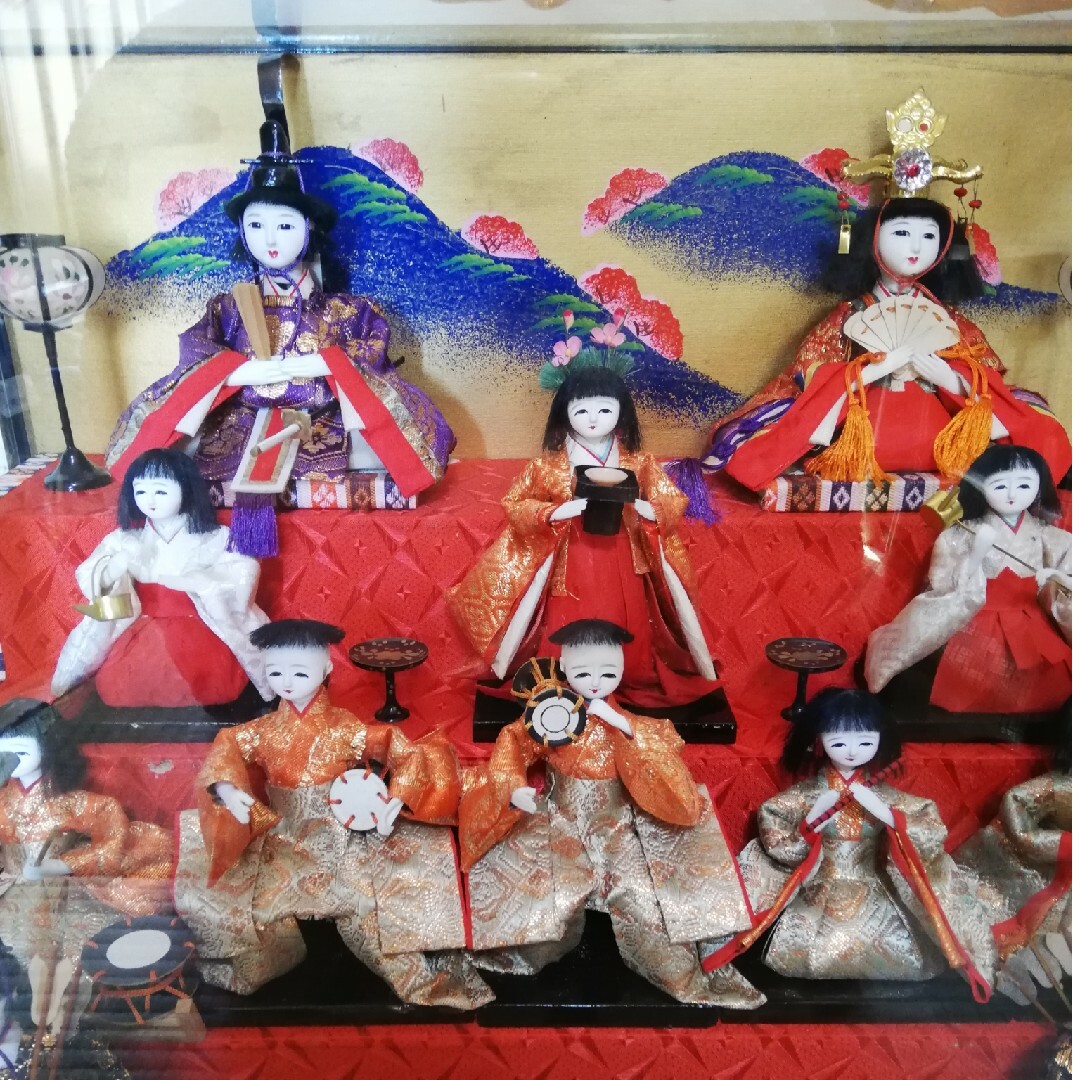 伝統的 雛人形セット ガラスケース付き 送料込みです。 【公式通販】
