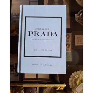 PRADA（本）のフリマアイテム一覧