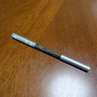 ettusais（アイブロウペンシル）のフリマアイテム一覧