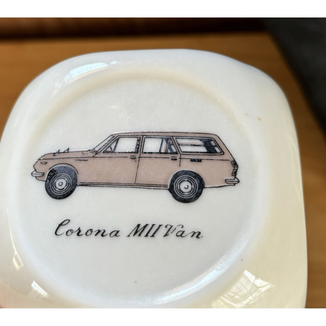 トヨタ - トヨタ 灰皿 陶器 レトロ 昭和 カローラ 白 車 クラウンの