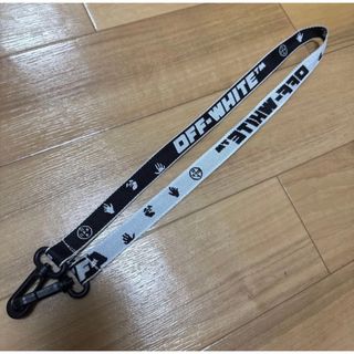 Off-White（ネックストラップ）のフリマアイテム一覧
