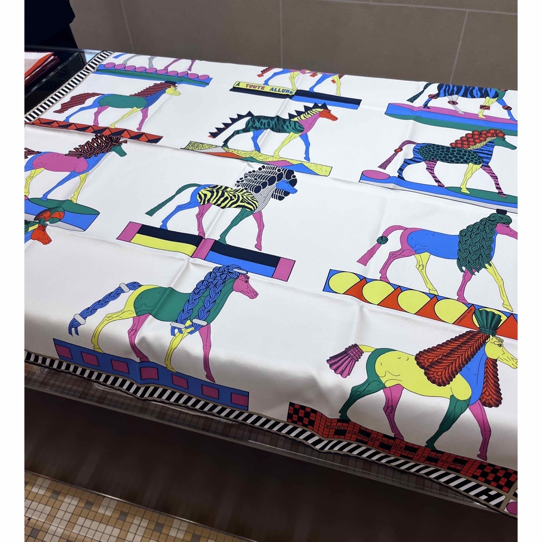 HERMES - エルメス カレ90 パリ限定 ソーエルメス2025 日本未入荷 新品