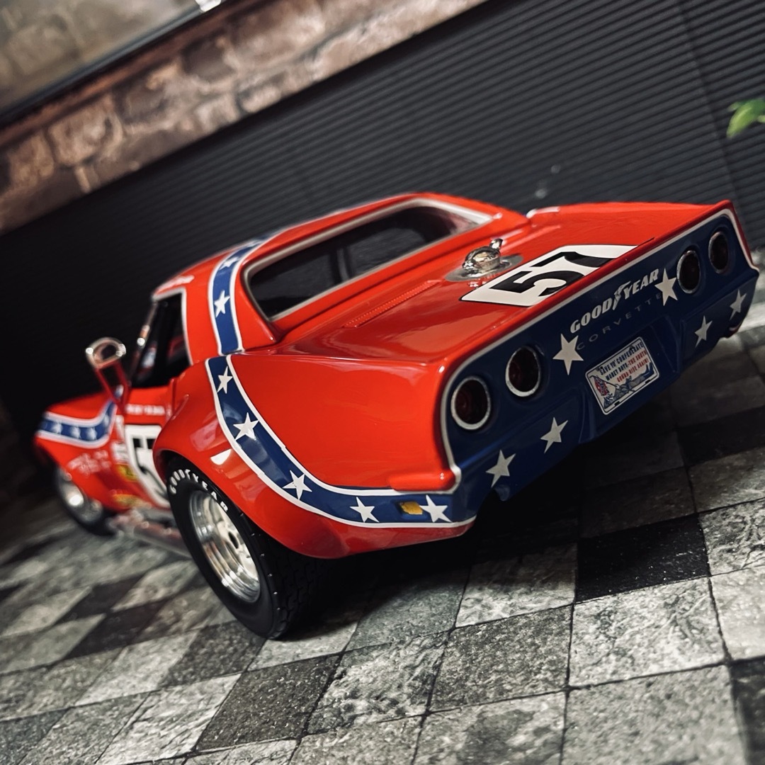 カルーセル 1 1/18 シボレー コルベット L88 優勝車 ミニカー正規品