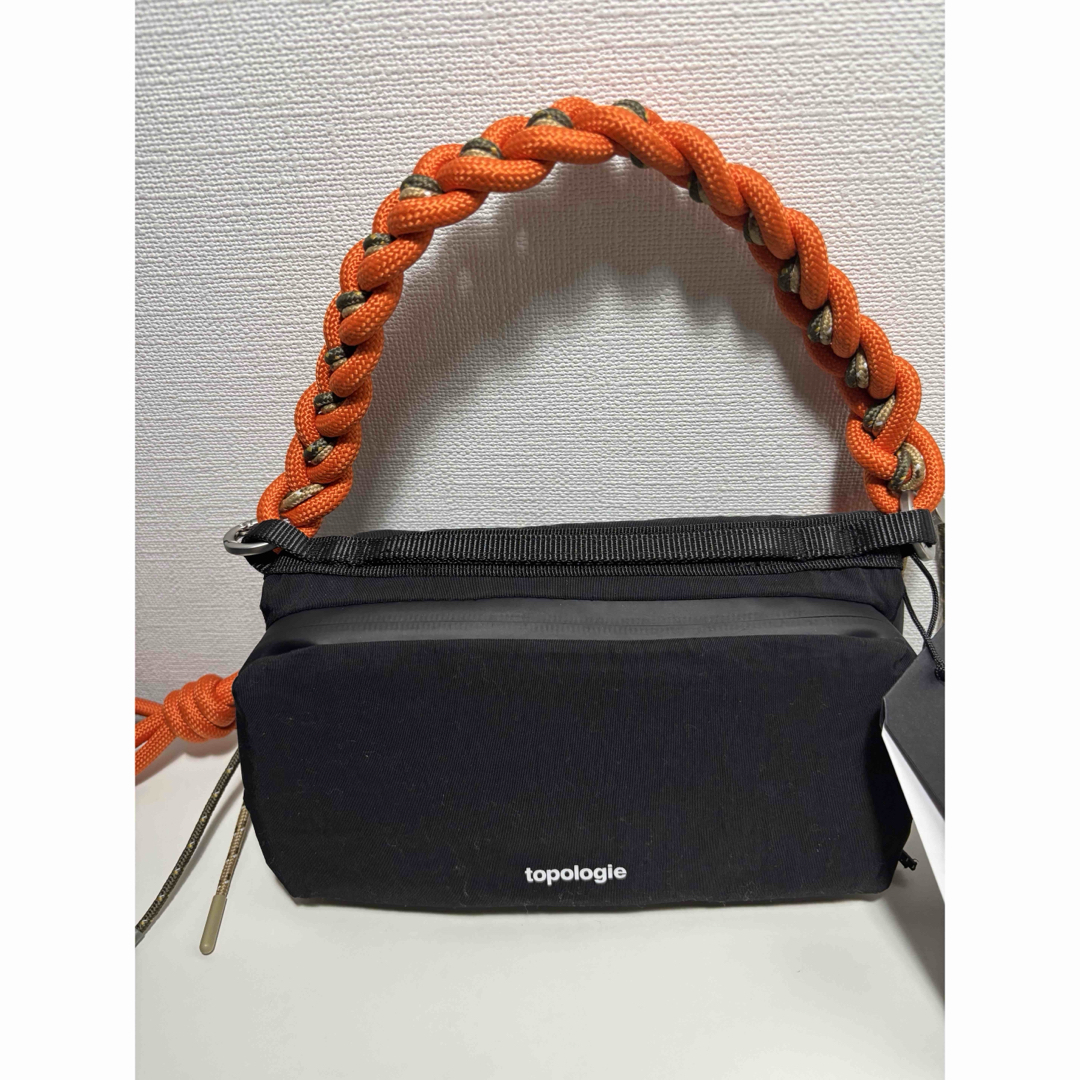 セール新品未使用】topologieボトルサコッシュストラップ2本付きの通販