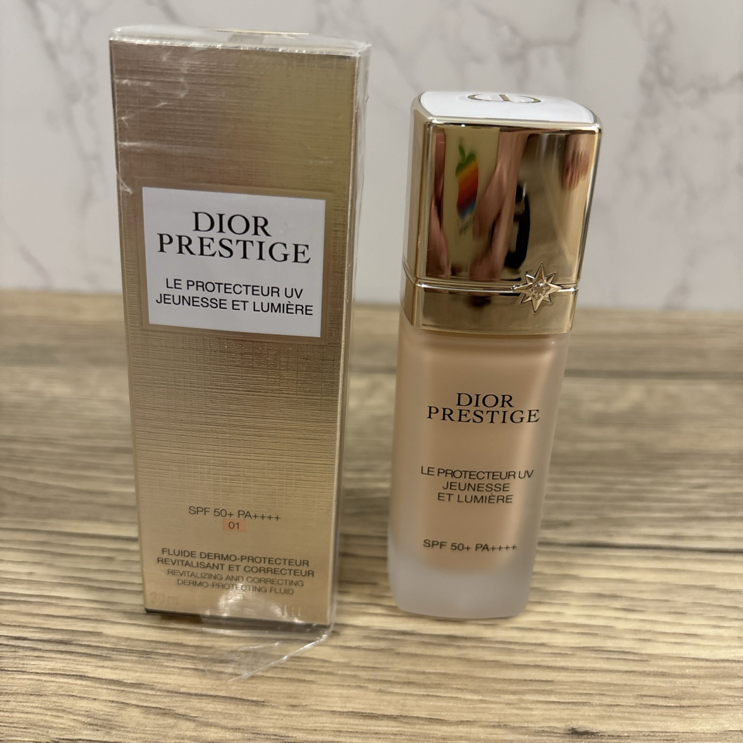 Dior - DIOR ﾌﾟﾚｽﾃｰｼﾞ ﾎﾜｲﾄ ﾙ ﾌﾟﾛﾃｸﾀ- UV ﾙﾐｴｰﾙ BB 01の通販 by イルカ