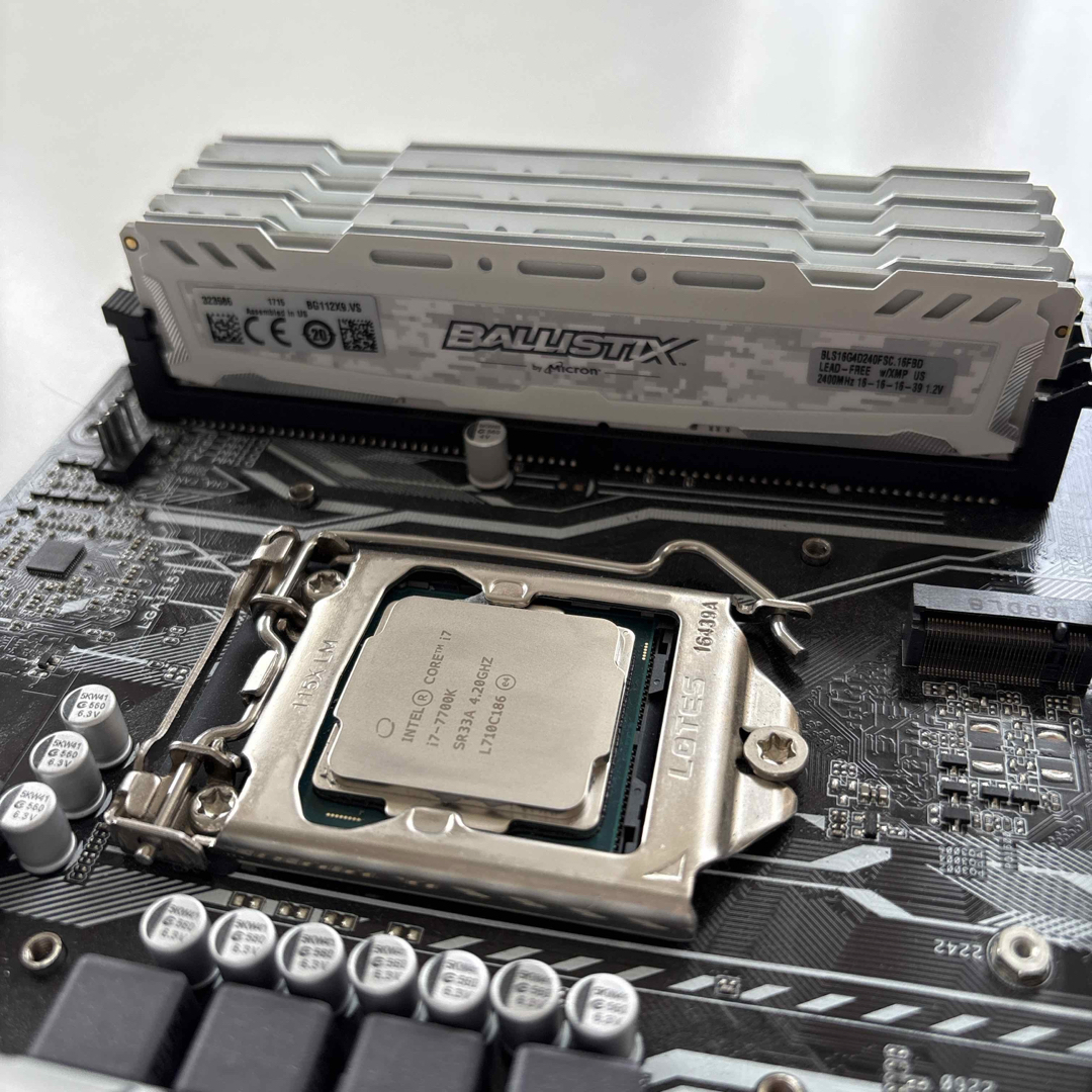 ジャンク CPU メモリー マザーボードの通販 by whitemoca's shop｜ラクマ