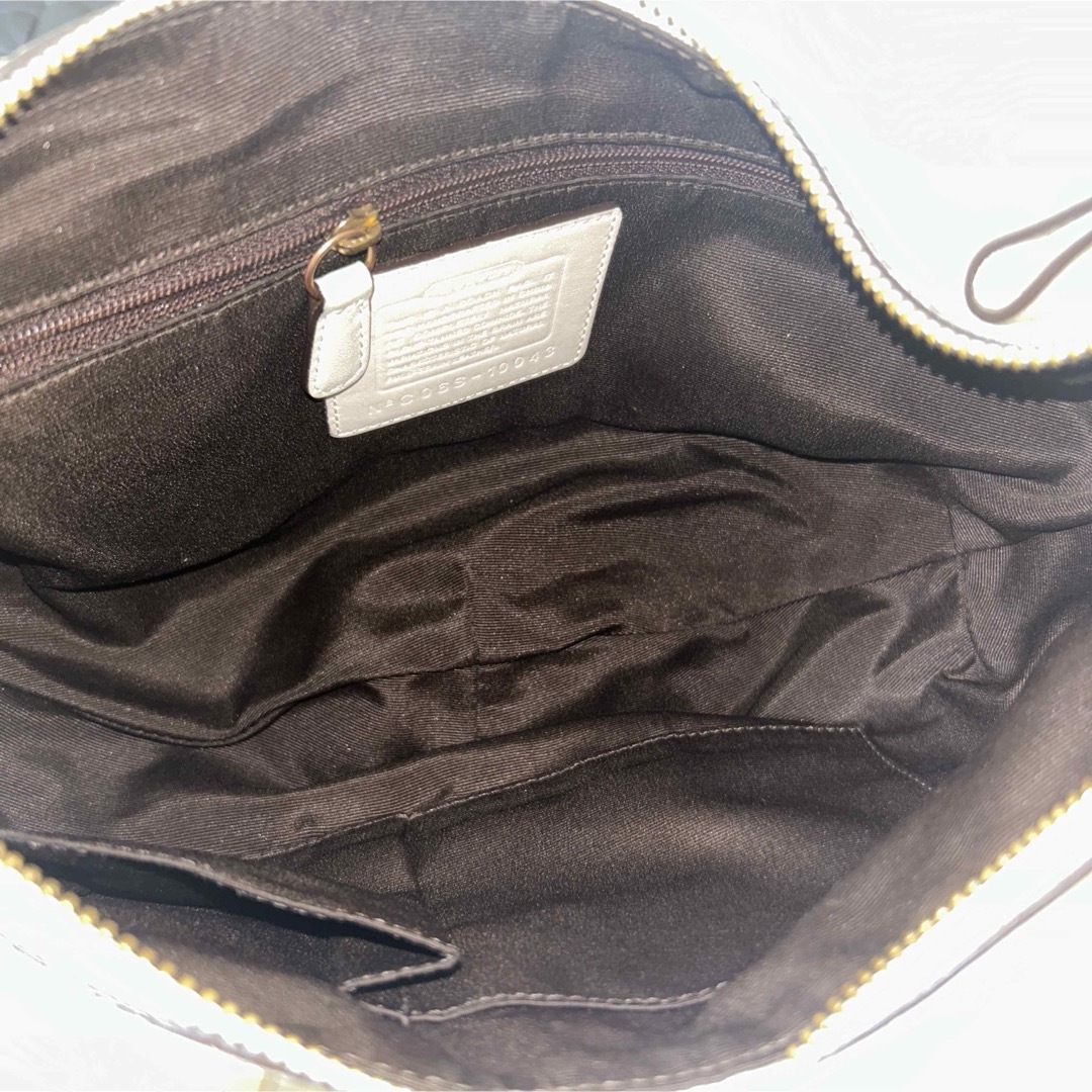 COACH - コーチ ワンショルダー ハーフムーン型 ホワイト ハンドバッグ