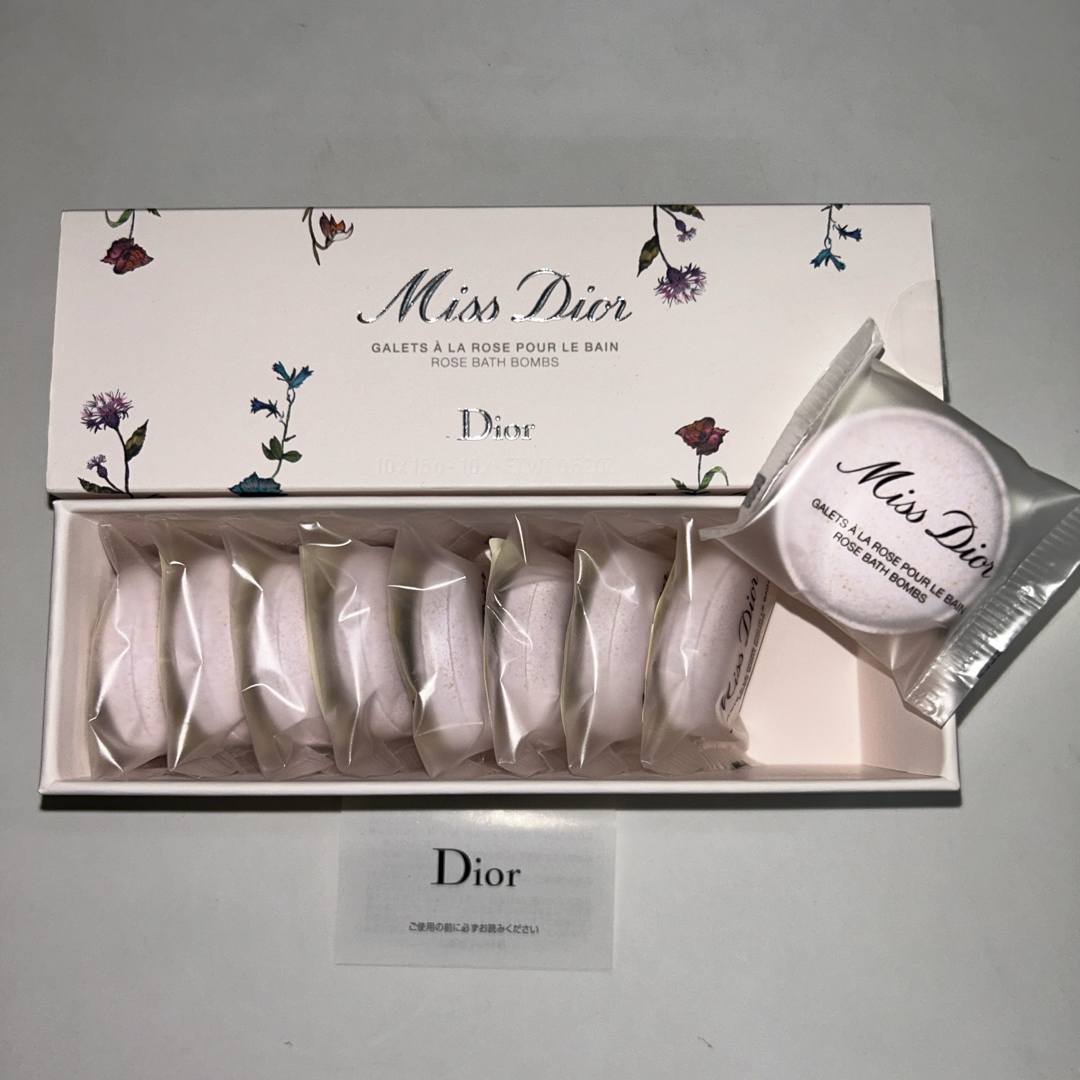 Dior - ミス ディオール ローズ バスボムの通販 by かのか's shop