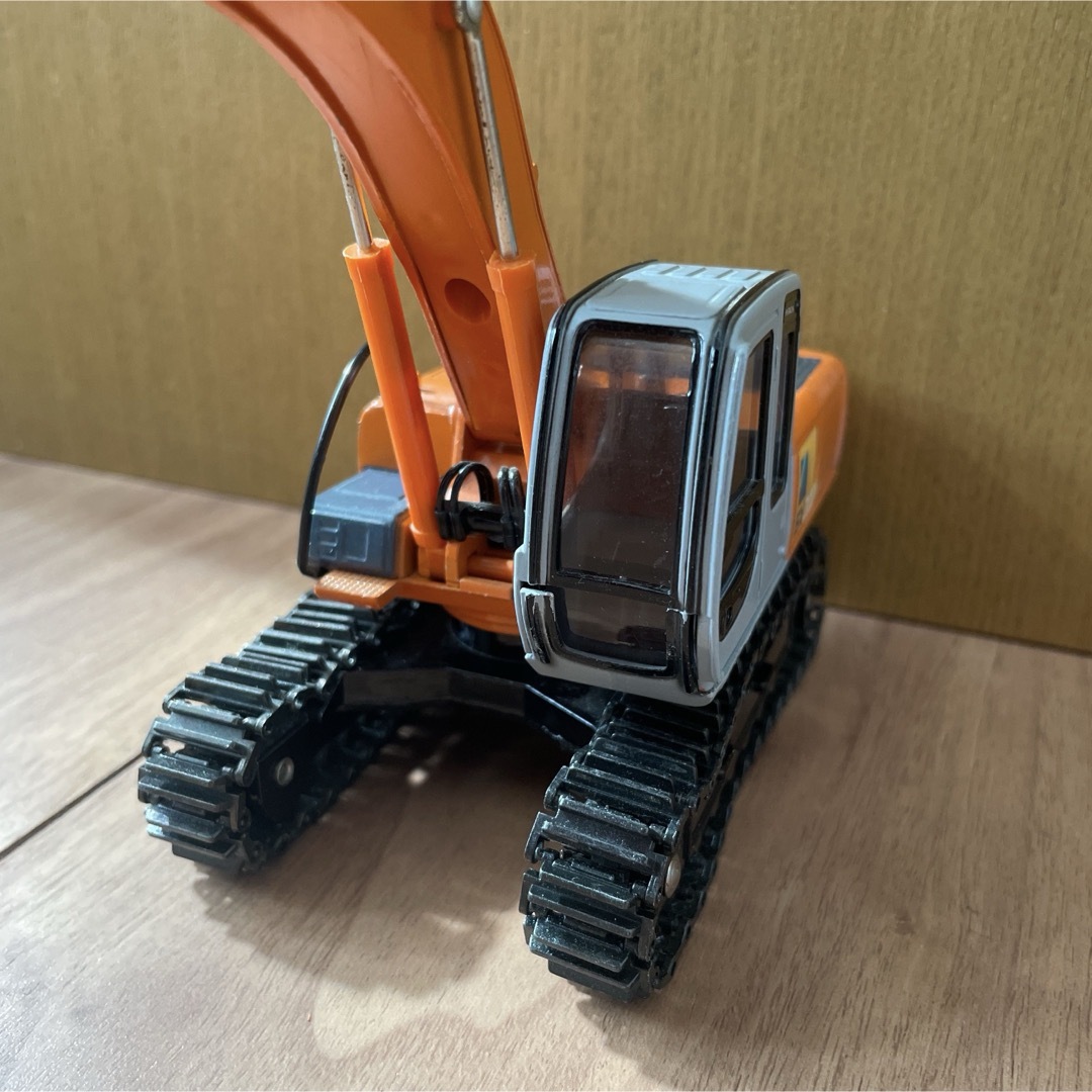 HITACHI EX-200 模型 1/40の通販 by みなみ｜ラクマ