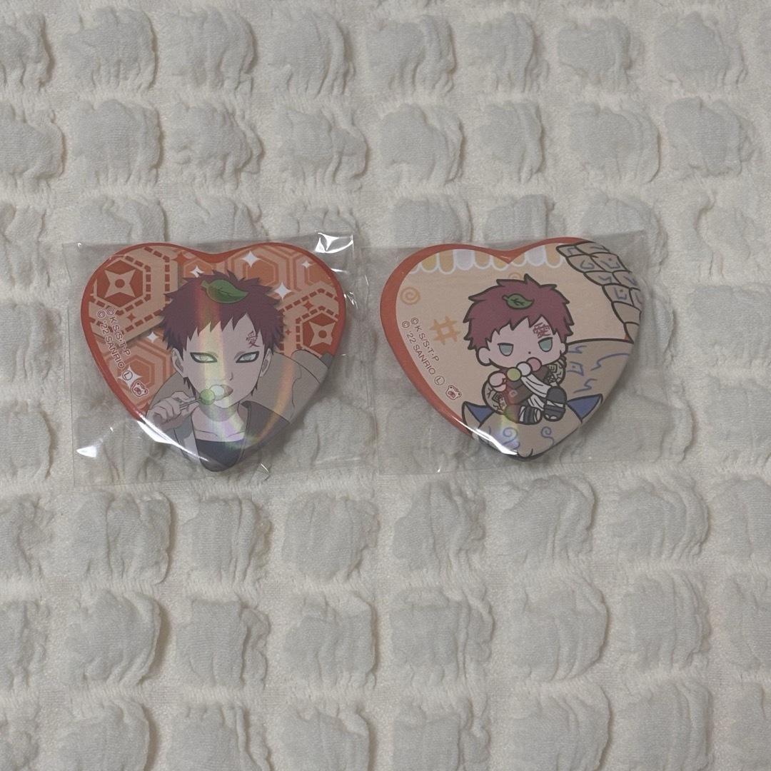 NARUTO サンリオ ぴえろ ハート缶バッジ 我愛羅の通販はau PAY