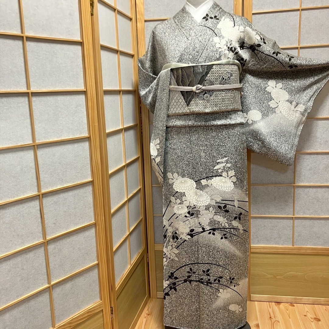 5834］訪問着 美品 枝花 たたき染 金彩 正絹 着物 袷