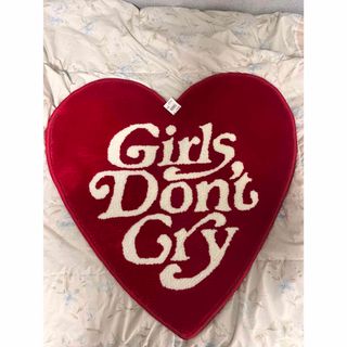 Girls Don't Cry（ラグ/カーペット/マット）のフリマアイテム一覧