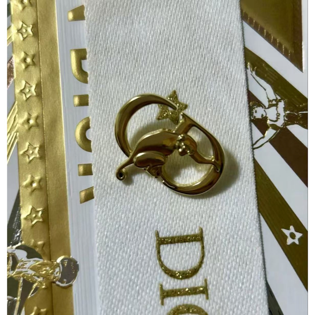 Dior - ディオール レア ピンバッジ 4種 2025年ホリデーラッピング