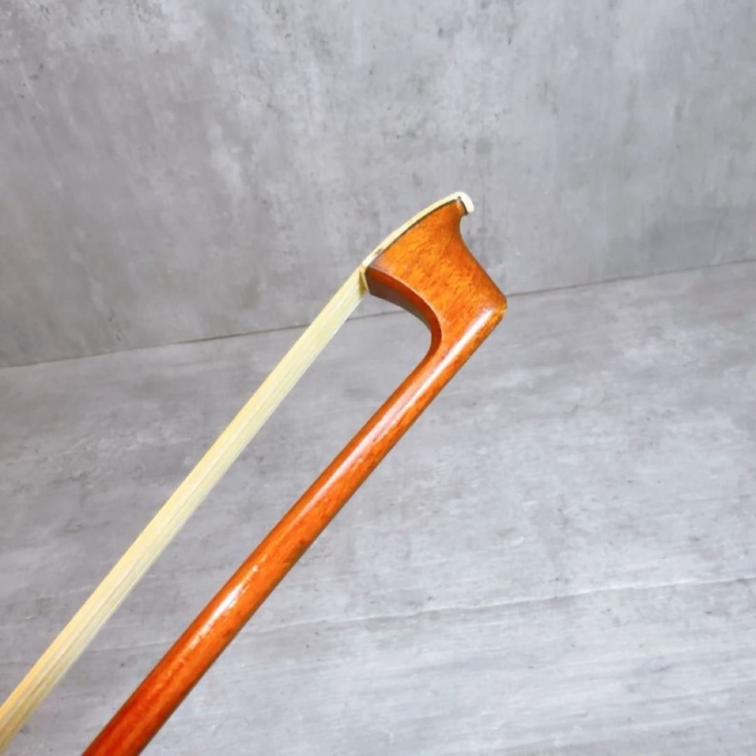 ARCHET a TOKIO バイオリン弓 4/4サイズの通販 by ブロくん's shop｜ラクマ