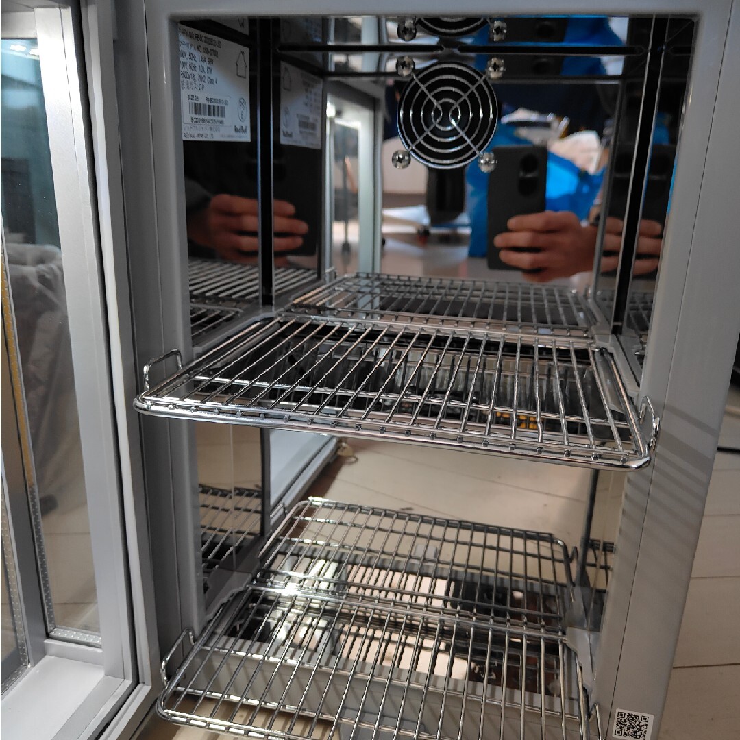 Red Bull - Red Bull 冷蔵庫の通販 by かおる's shop｜レッドブルなら