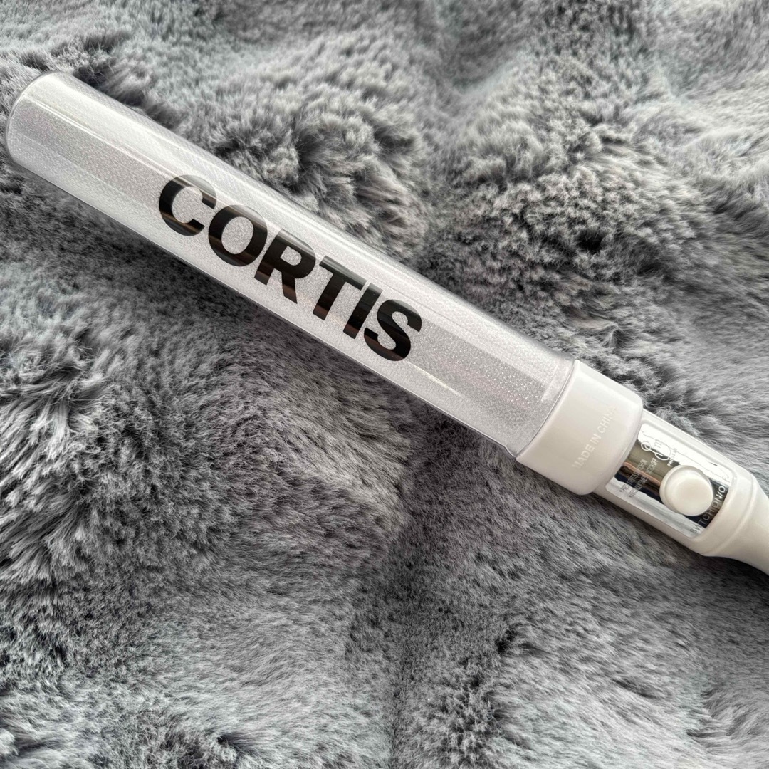 CORTIS コルティス ペンライト 電池付の通販 by クマッピ's shop｜ラクマ